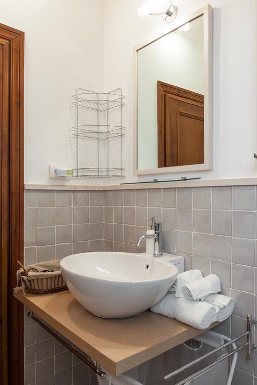 A Window On Pantheon Apartment Rome Exterior photo