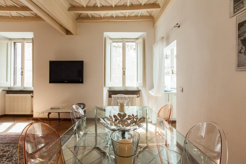 A Window On Pantheon Apartment Rome Exterior photo